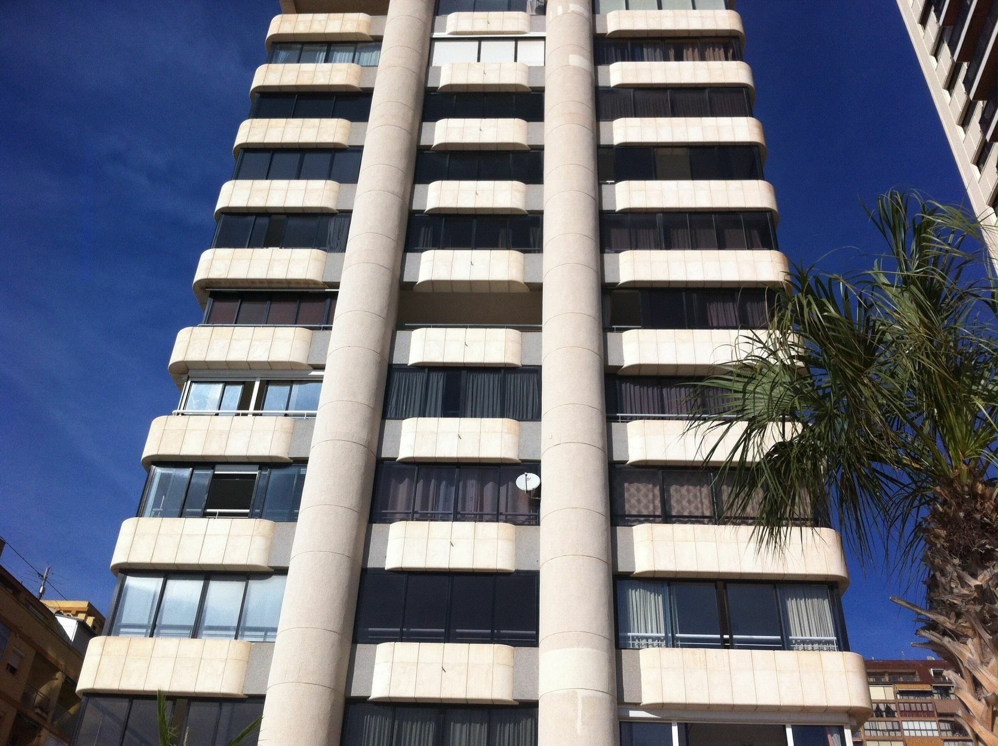 Apartamentos Torre Levante - Arca Rent Benidorm Extérieur photo